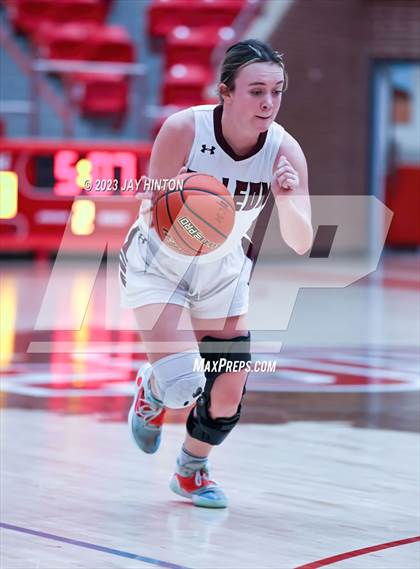 Thumbnail 2 in Valley Mills vs. De Leon photogallery.