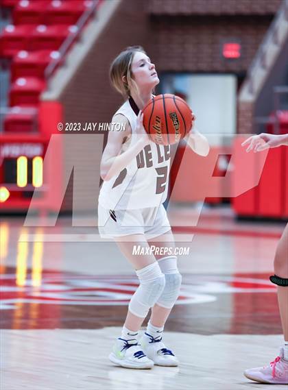 Thumbnail 3 in Valley Mills vs. De Leon photogallery.