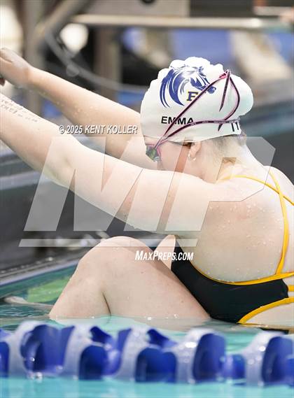 Thumbnail 2 in Fraser vs. Mott (Titan Relays) photogallery.