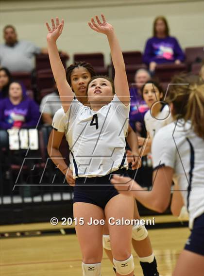 Thumbnail 2 in O'Connor Vs East Central (UIL 6A Bi-District Playoff) photogallery.