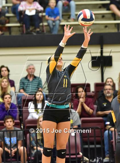 Thumbnail 3 in O'Connor Vs East Central (UIL 6A Bi-District Playoff) photogallery.