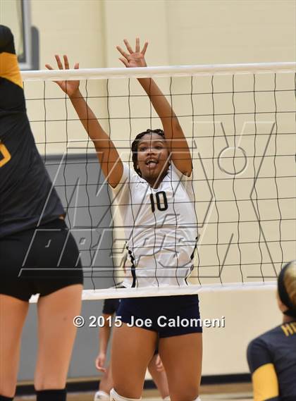 Thumbnail 1 in O'Connor Vs East Central (UIL 6A Bi-District Playoff) photogallery.