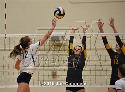 Thumbnail 3 in O'Connor Vs East Central (UIL 6A Bi-District Playoff) photogallery.