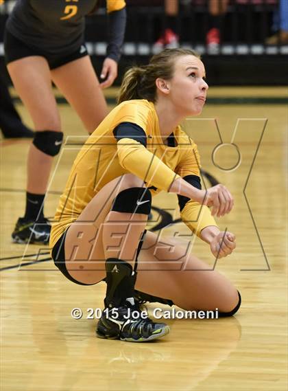 Thumbnail 2 in O'Connor Vs East Central (UIL 6A Bi-District Playoff) photogallery.