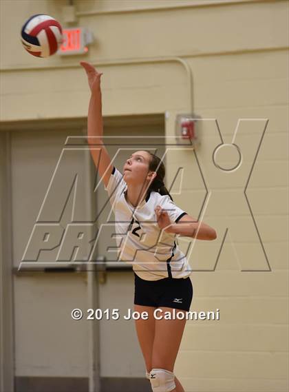 Thumbnail 2 in O'Connor Vs East Central (UIL 6A Bi-District Playoff) photogallery.