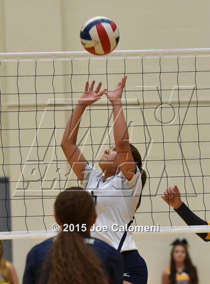 Thumbnail 1 in O'Connor Vs East Central (UIL 6A Bi-District Playoff) photogallery.
