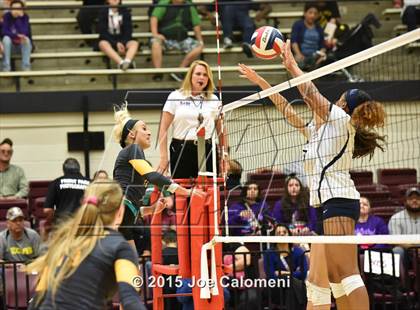 Thumbnail 1 in O'Connor Vs East Central (UIL 6A Bi-District Playoff) photogallery.