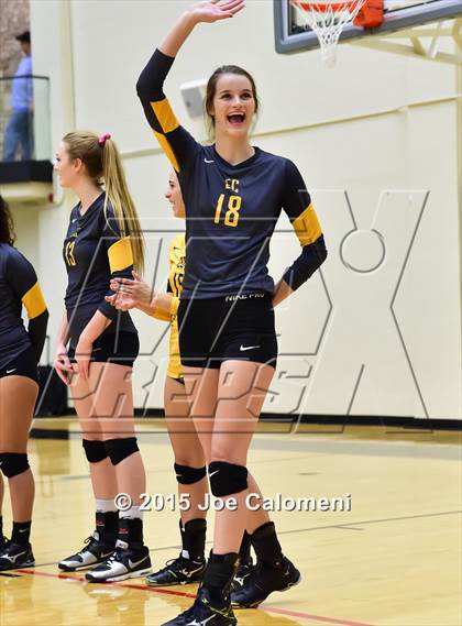 Thumbnail 1 in O'Connor Vs East Central (UIL 6A Bi-District Playoff) photogallery.