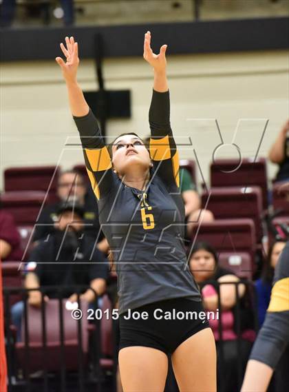 Thumbnail 1 in O'Connor Vs East Central (UIL 6A Bi-District Playoff) photogallery.