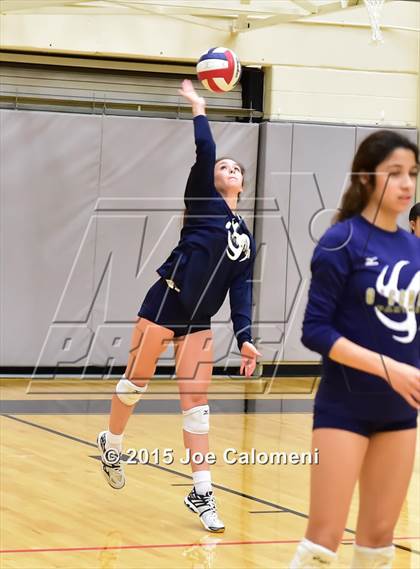 Thumbnail 3 in O'Connor Vs East Central (UIL 6A Bi-District Playoff) photogallery.