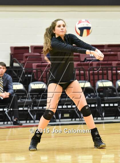 Thumbnail 3 in O'Connor Vs East Central (UIL 6A Bi-District Playoff) photogallery.