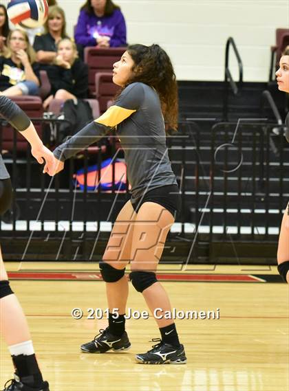 Thumbnail 1 in O'Connor Vs East Central (UIL 6A Bi-District Playoff) photogallery.