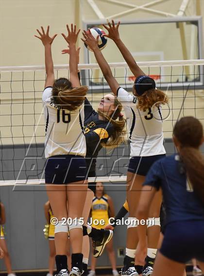 Thumbnail 1 in O'Connor Vs East Central (UIL 6A Bi-District Playoff) photogallery.