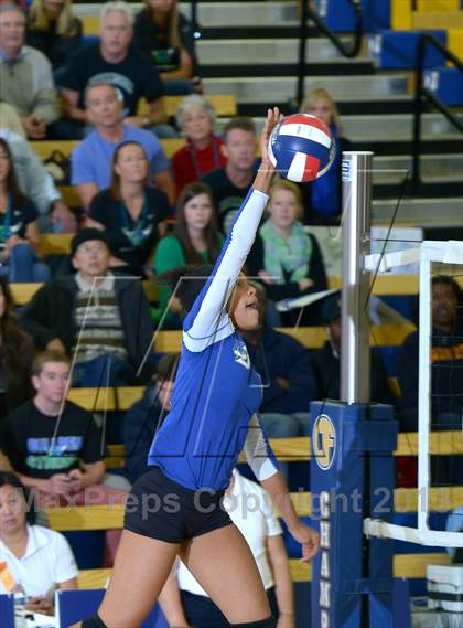 Thumbnail 3 in Branson vs. La Jolla Country Day (CIF State D5 Final) photogallery.