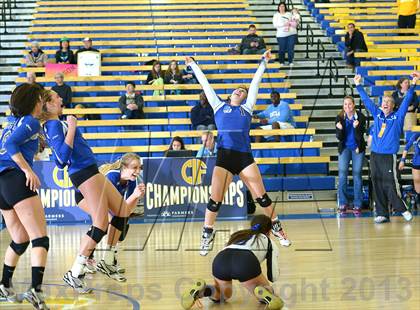 Thumbnail 2 in Branson vs. La Jolla Country Day (CIF State D5 Final) photogallery.