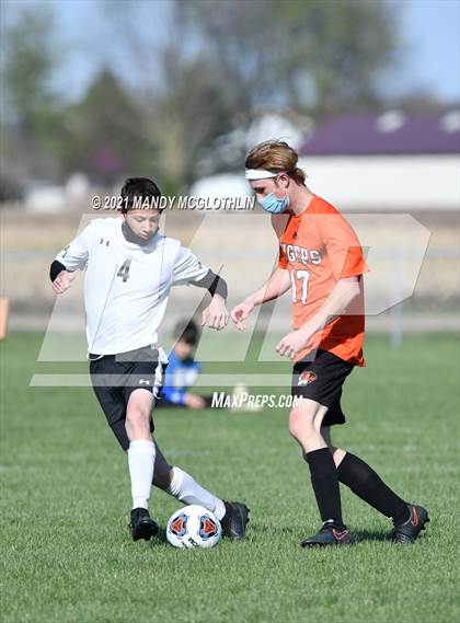 Thumbnail 3 in Roanoke-Benson/Eureka @ Illini Bluffs photogallery.