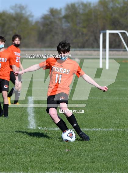 Thumbnail 1 in Roanoke-Benson/Eureka @ Illini Bluffs photogallery.