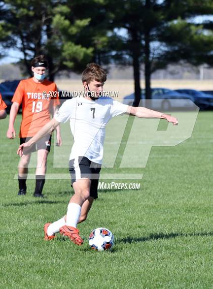Thumbnail 1 in Roanoke-Benson/Eureka @ Illini Bluffs photogallery.