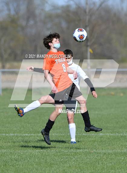 Thumbnail 1 in Roanoke-Benson/Eureka @ Illini Bluffs photogallery.