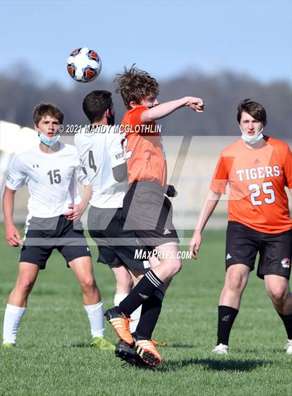 Thumbnail 1 in Roanoke-Benson/Eureka @ Illini Bluffs photogallery.