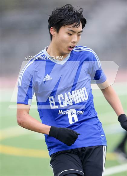 Thumbnail 2 in El Camino Real vs. Palisades (CIF LACS Playoffs) photogallery.