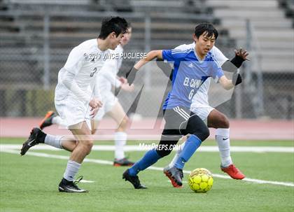 Thumbnail 1 in El Camino Real vs. Palisades (CIF LACS Playoffs) photogallery.