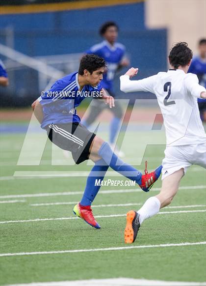 Thumbnail 2 in El Camino Real vs. Palisades (CIF LACS Playoffs) photogallery.