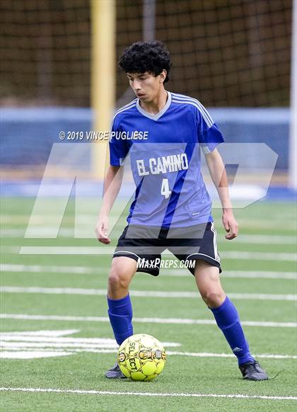Thumbnail 3 in El Camino Real vs. Palisades (CIF LACS Playoffs) photogallery.