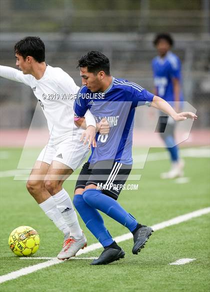 Thumbnail 3 in El Camino Real vs. Palisades (CIF LACS Playoffs) photogallery.