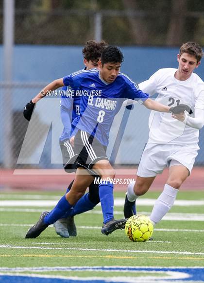 Thumbnail 2 in El Camino Real vs. Palisades (CIF LACS Playoffs) photogallery.