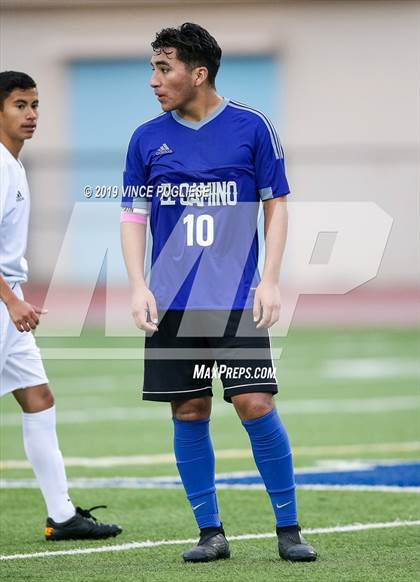 Thumbnail 3 in El Camino Real vs. Palisades (CIF LACS Playoffs) photogallery.