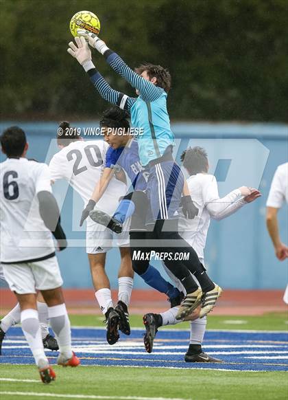 Thumbnail 3 in El Camino Real vs. Palisades (CIF LACS Playoffs) photogallery.