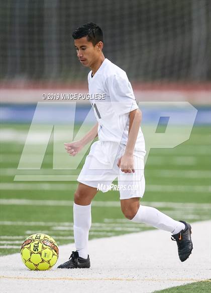 Thumbnail 3 in El Camino Real vs. Palisades (CIF LACS Playoffs) photogallery.