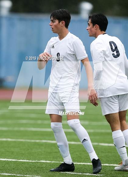 Thumbnail 3 in El Camino Real vs. Palisades (CIF LACS Playoffs) photogallery.