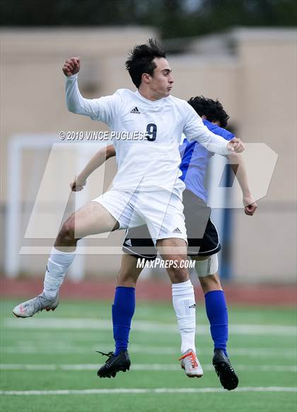 Thumbnail 1 in El Camino Real vs. Palisades (CIF LACS Playoffs) photogallery.