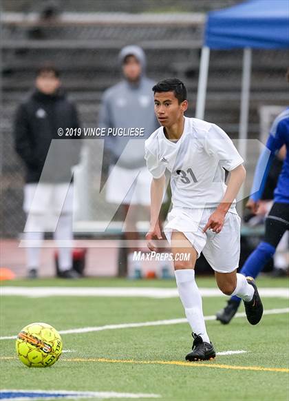Thumbnail 2 in El Camino Real vs. Palisades (CIF LACS Playoffs) photogallery.