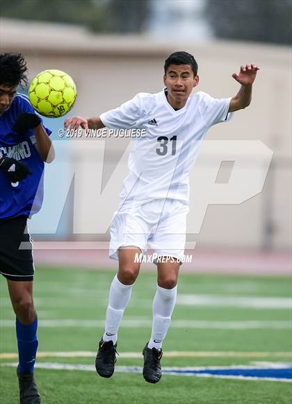 Thumbnail 1 in El Camino Real vs. Palisades (CIF LACS Playoffs) photogallery.