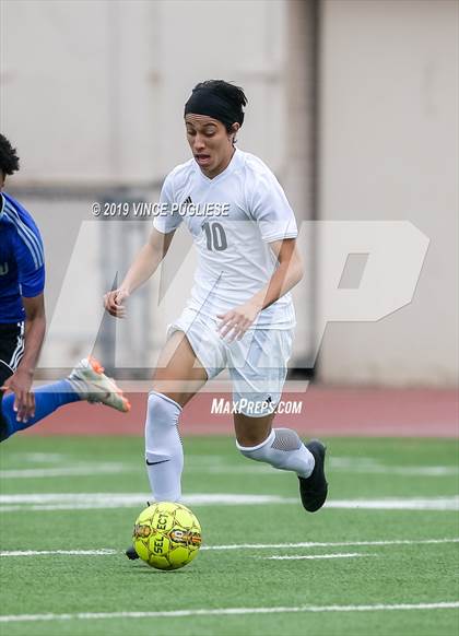 Thumbnail 3 in El Camino Real vs. Palisades (CIF LACS Playoffs) photogallery.