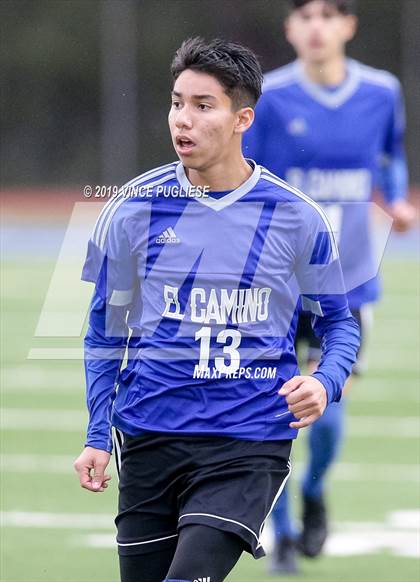 Thumbnail 2 in El Camino Real vs. Palisades (CIF LACS Playoffs) photogallery.