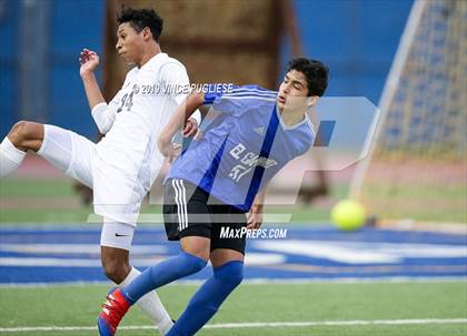 Thumbnail 2 in El Camino Real vs. Palisades (CIF LACS Playoffs) photogallery.