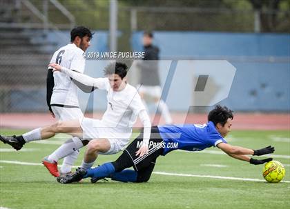 Thumbnail 2 in El Camino Real vs. Palisades (CIF LACS Playoffs) photogallery.