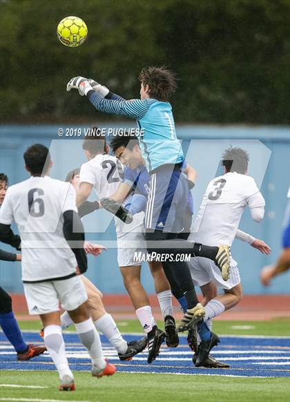 Thumbnail 1 in El Camino Real vs. Palisades (CIF LACS Playoffs) photogallery.