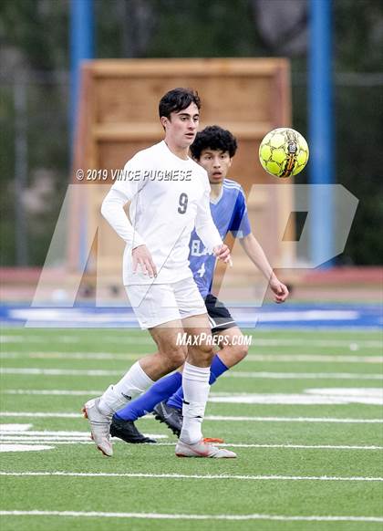 Thumbnail 3 in El Camino Real vs. Palisades (CIF LACS Playoffs) photogallery.