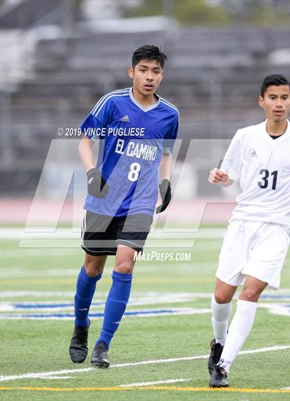 Thumbnail 3 in El Camino Real vs. Palisades (CIF LACS Playoffs) photogallery.