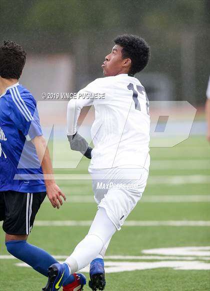 Thumbnail 2 in El Camino Real vs. Palisades (CIF LACS Playoffs) photogallery.