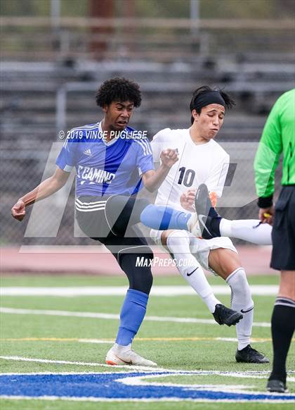 Thumbnail 3 in El Camino Real vs. Palisades (CIF LACS Playoffs) photogallery.