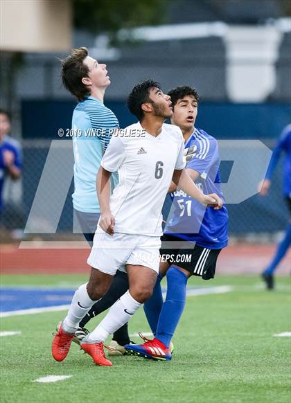 Thumbnail 3 in El Camino Real vs. Palisades (CIF LACS Playoffs) photogallery.
