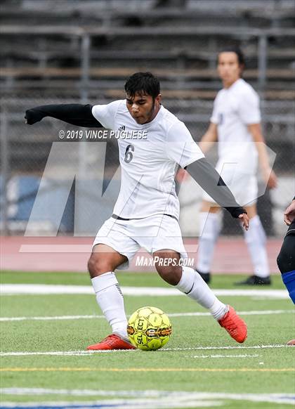 Thumbnail 2 in El Camino Real vs. Palisades (CIF LACS Playoffs) photogallery.