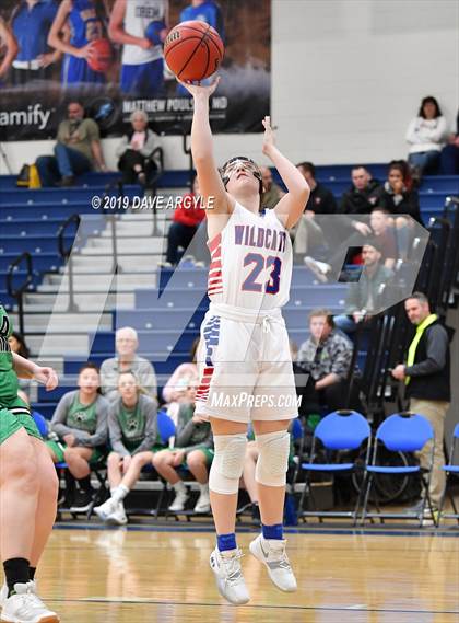 Thumbnail 3 in Richfield vs. South Summit (UHSAA 3A Inter-Region) photogallery.