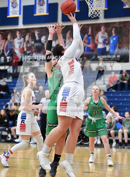 Thumbnail 1 in Richfield vs. South Summit (UHSAA 3A Inter-Region) photogallery.
